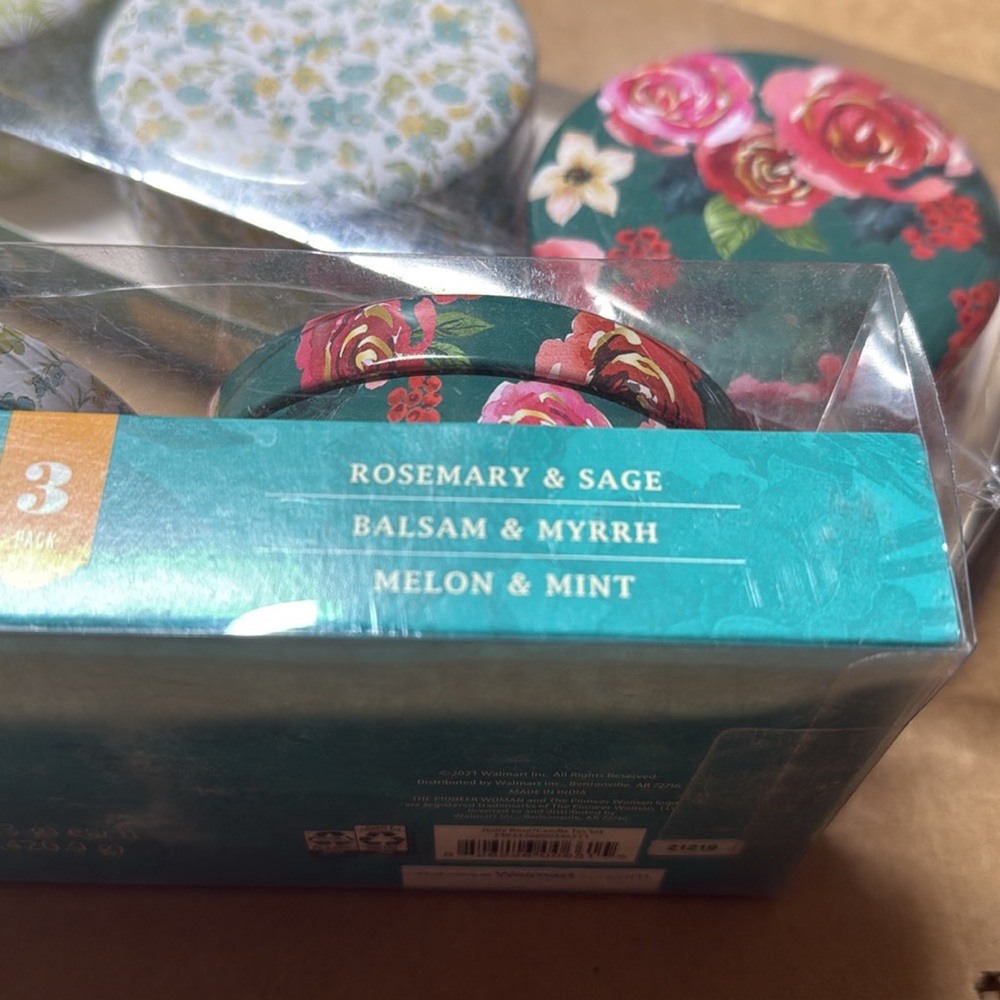 2 pack NEW Pioneer Woman Holly Rose 3-Piece Candle Tin Set - Picture 4 of 5